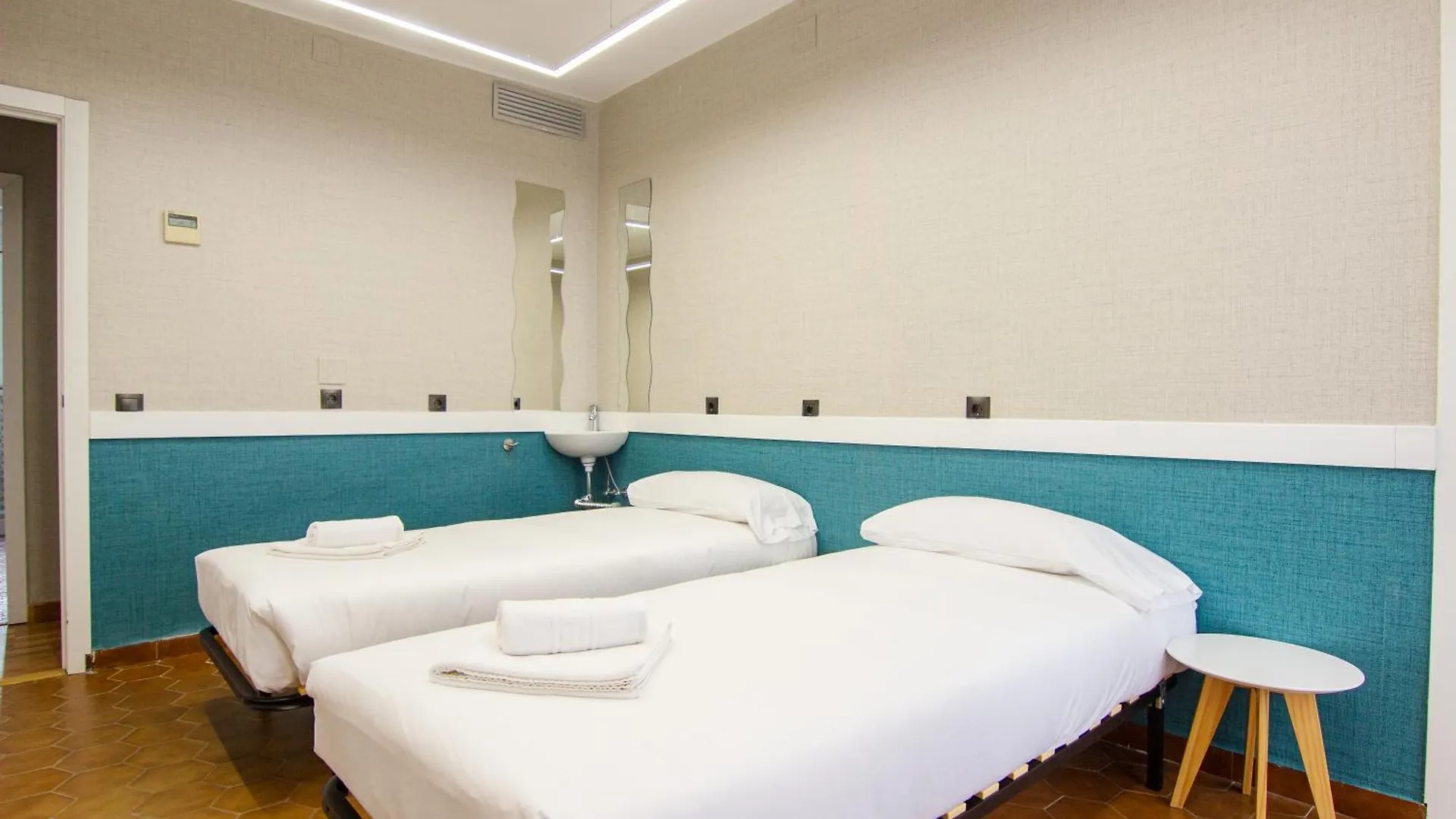 Rentalsevilla Suite Mauricio Apartment Seville